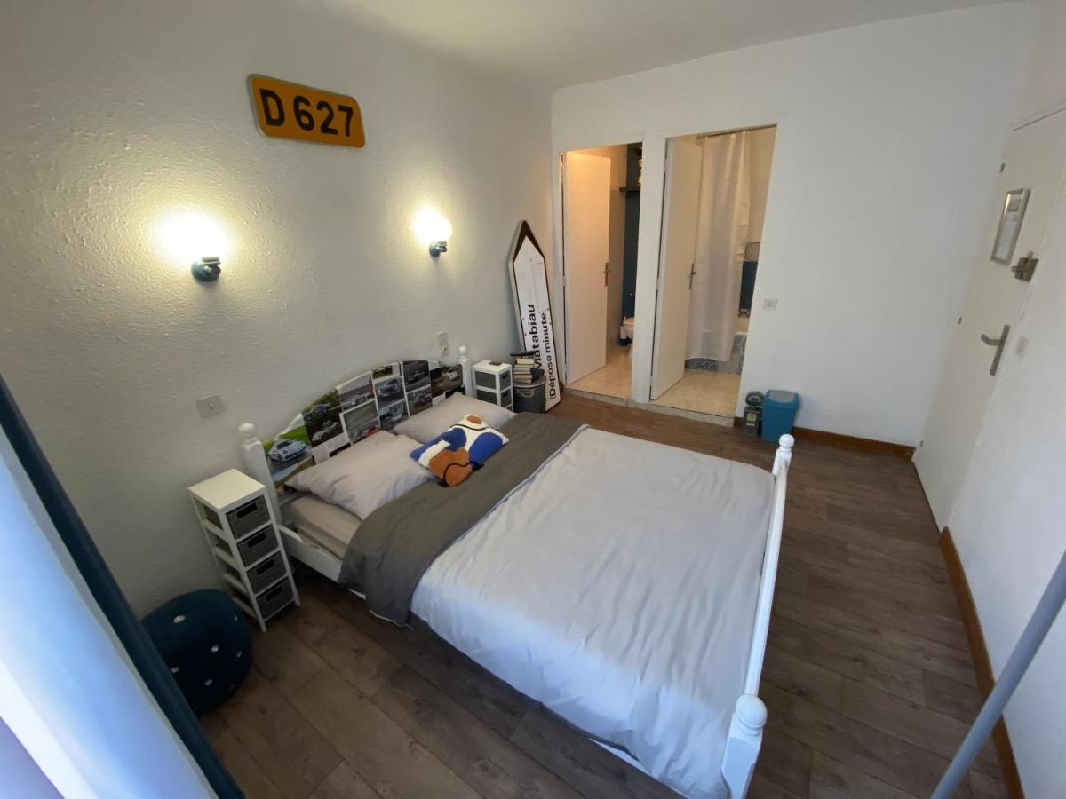 Os-Thel, Chambres A Louer Tautavel Exterior photo
